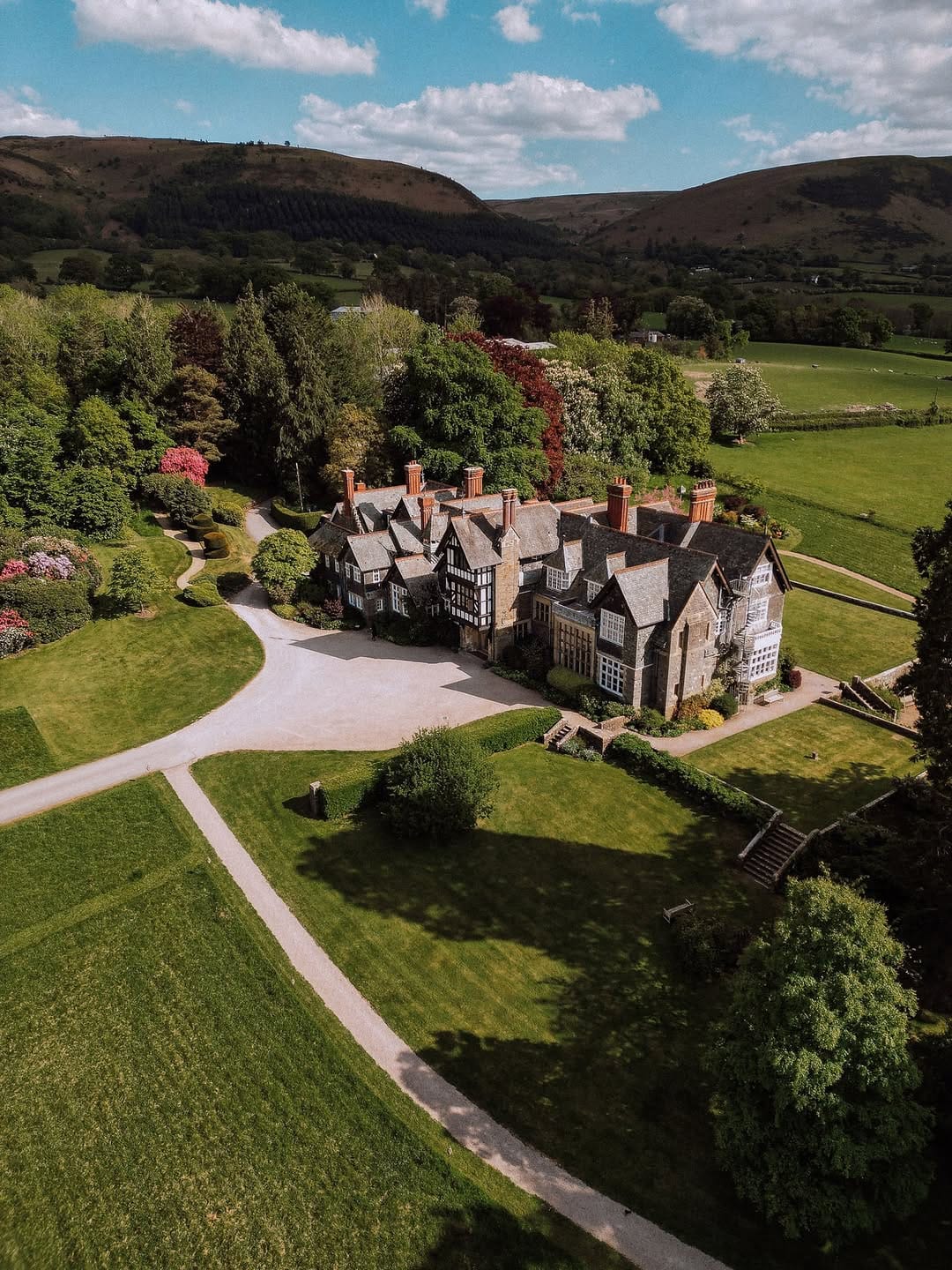 Post 8 by Plas Dinam Country House on Instagram (image)