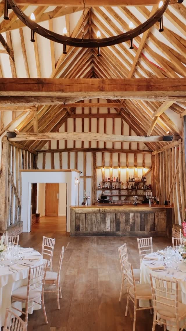 Post 9 by Villiers Barn Wedding Venue on Instagram (video)