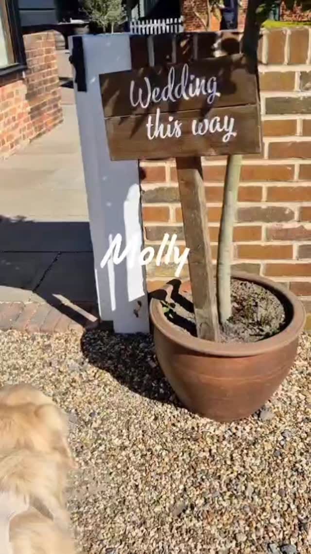 Post 4 by Villiers Barn Wedding Venue on Instagram (video)