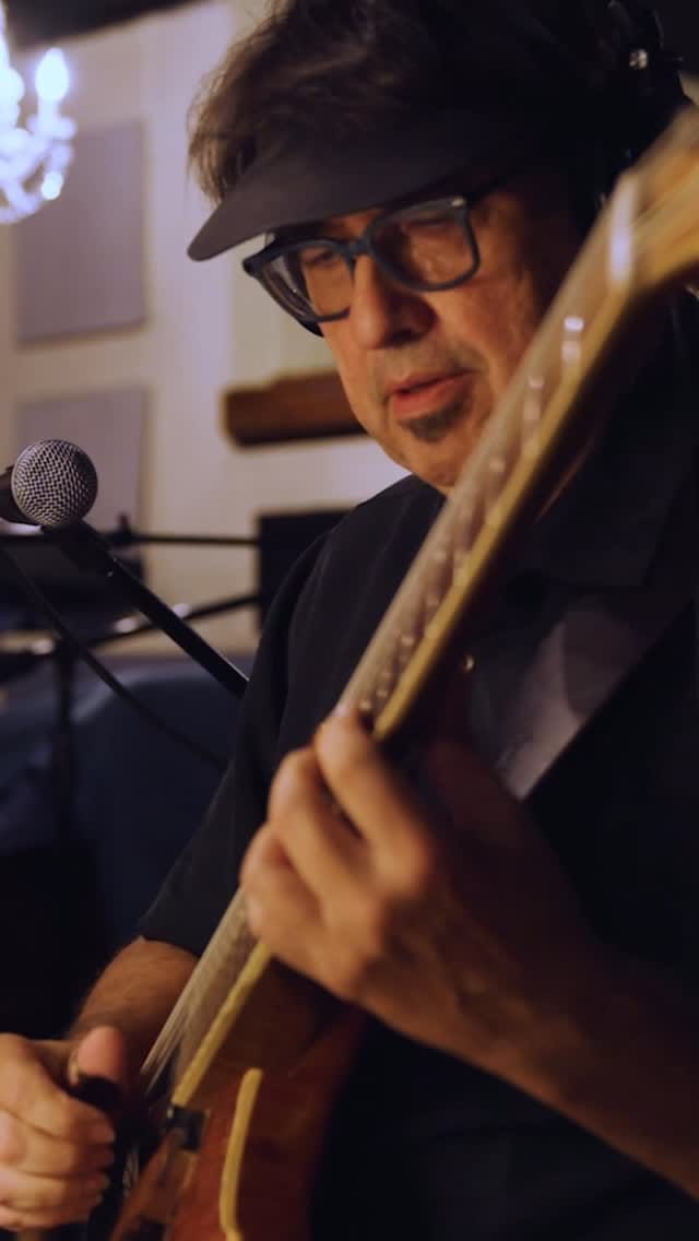 Post 10 by Sasha Masakowski on Instagram (video)