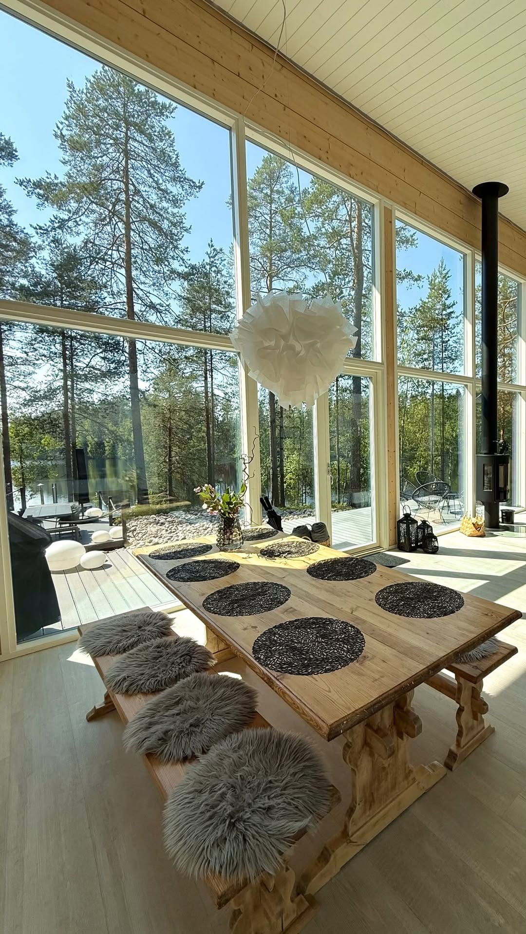 Post 2 by Premium Lakefront Villas of Lehtoranta on Instagram (video)