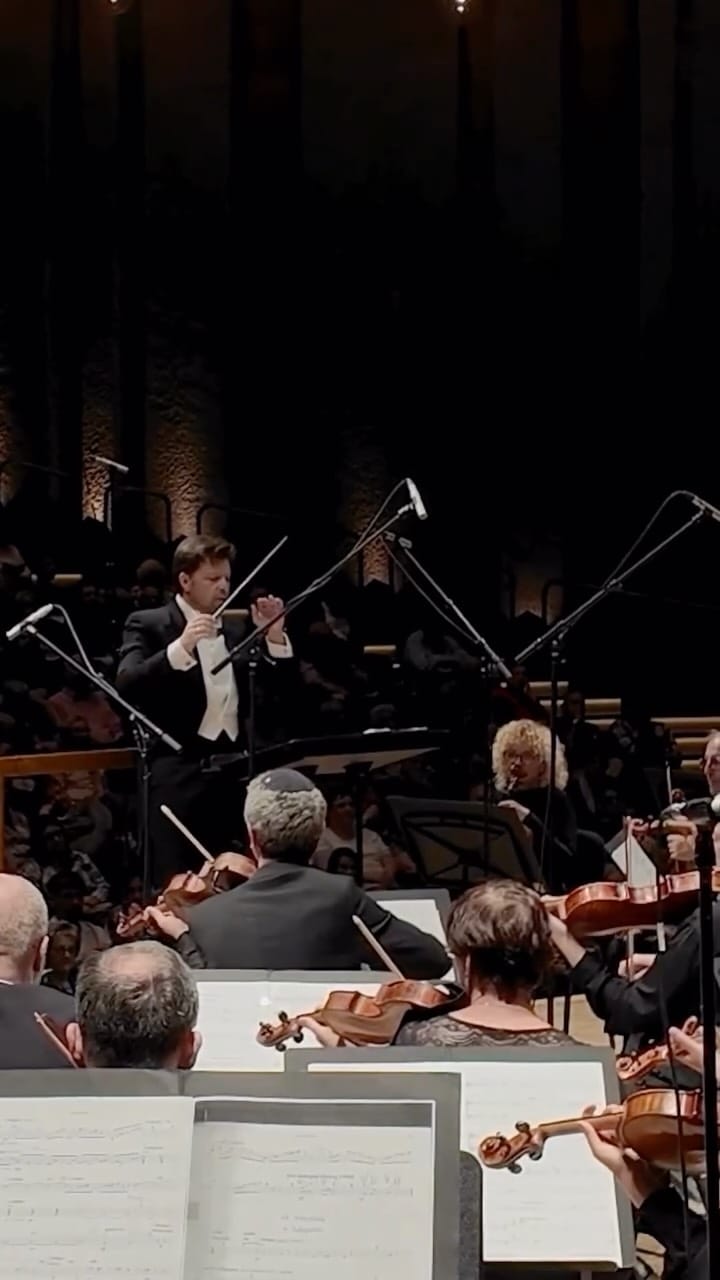 Post 4 by Julian Rachlin on Instagram (video)
