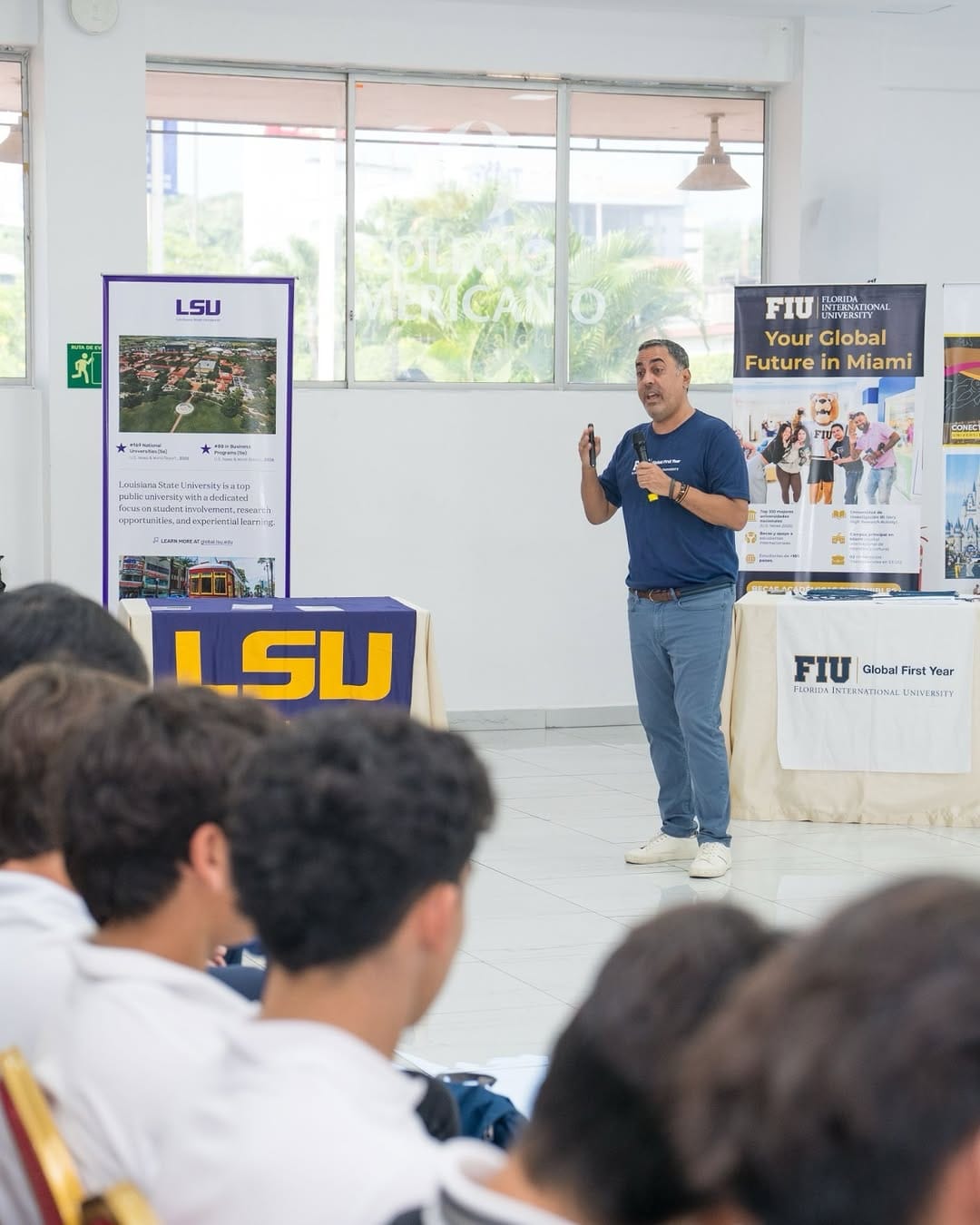 Post 8 by Colegio Americano de Guayaquil on Instagram (carousel)