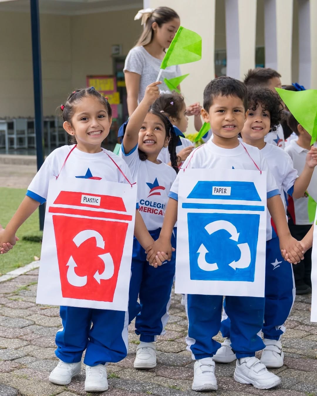 Post 7 by Colegio Americano de Guayaquil on Instagram (carousel)
