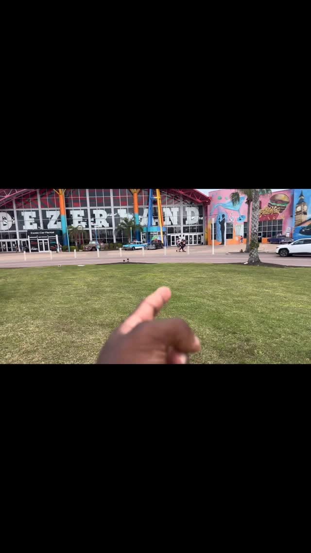 Post 5 by Youtube / Taebailey on Instagram (video)