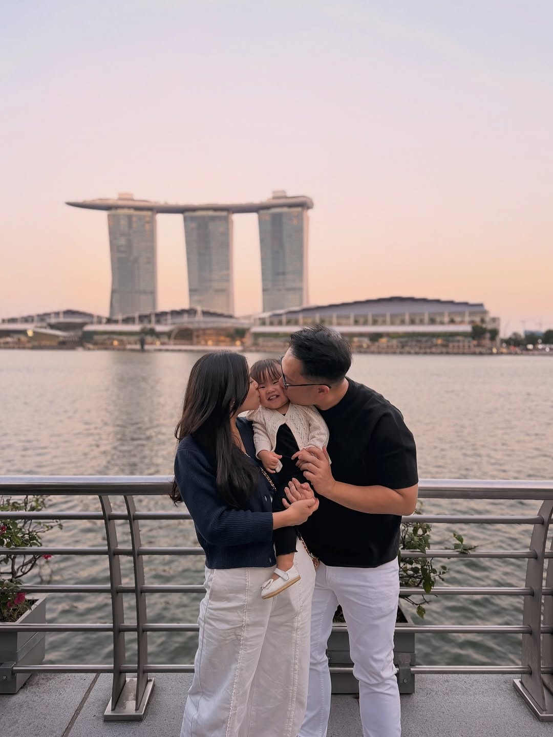 Post 5 by drg Edward Irwantoro, Sp.KG on Instagram (carousel)