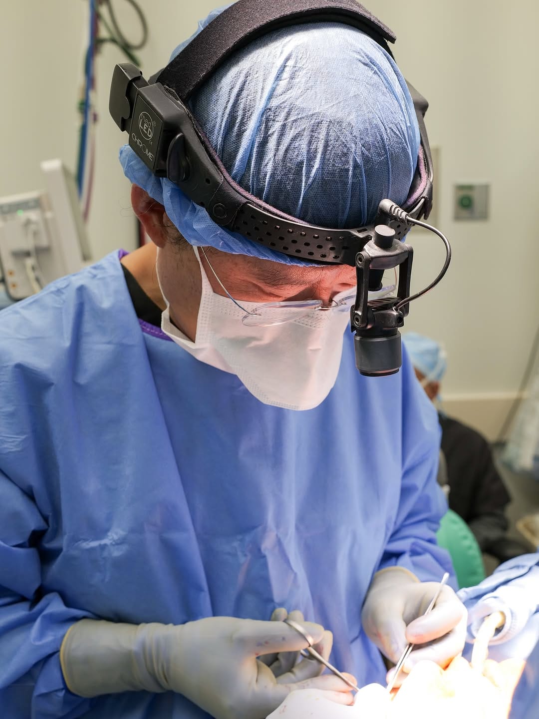 Post 6 by OC Plastic Surgeon, Dr. Lee on Instagram (image)