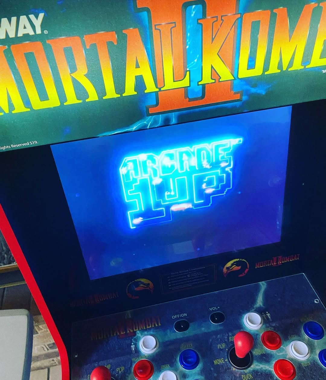 Post 8 by Chris2on on Instagram (image)