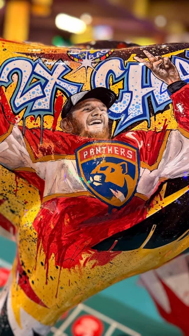 Post 2 by Lauren Holly Sopourn on Instagram (video)