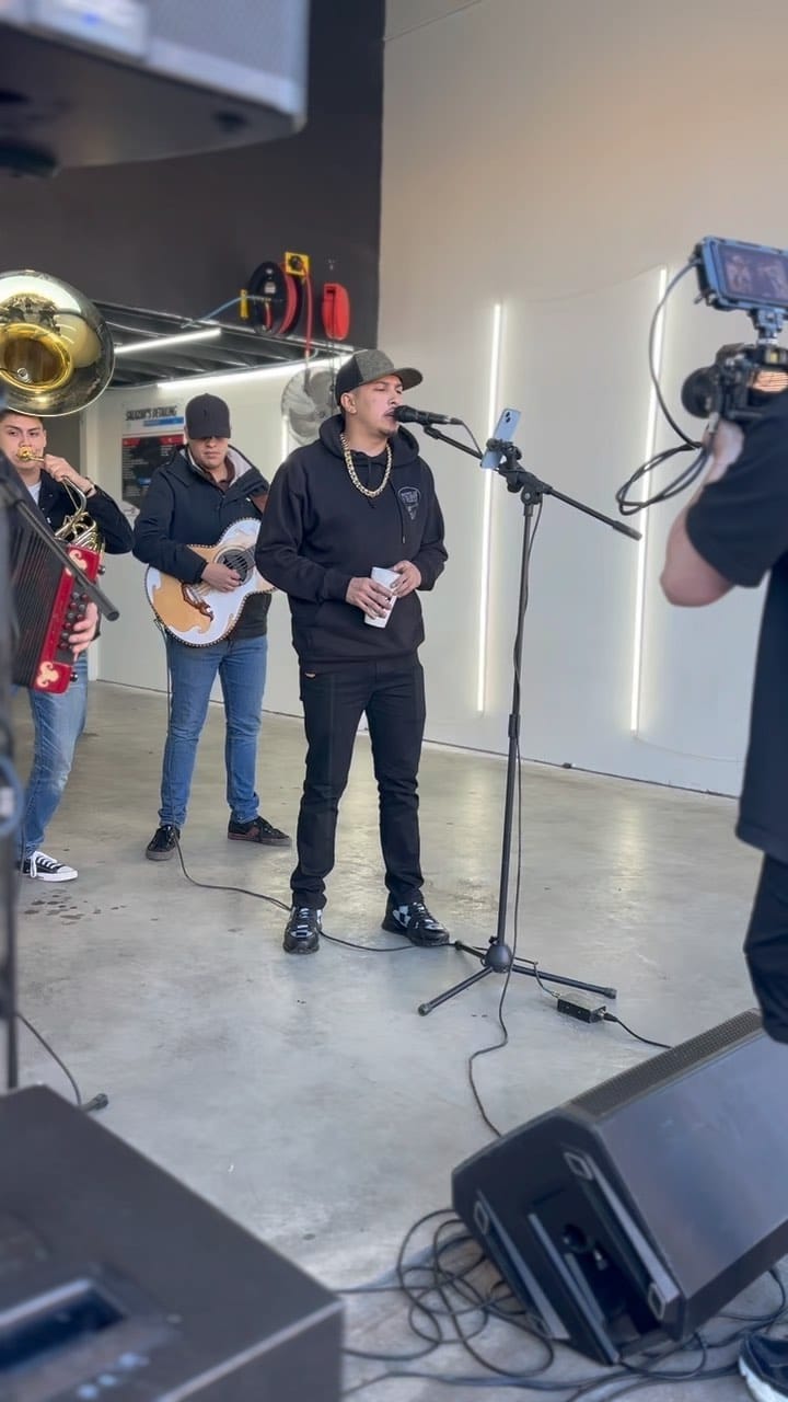 Post 5 by Valdez Garza -🎤♠️ on Instagram (video)