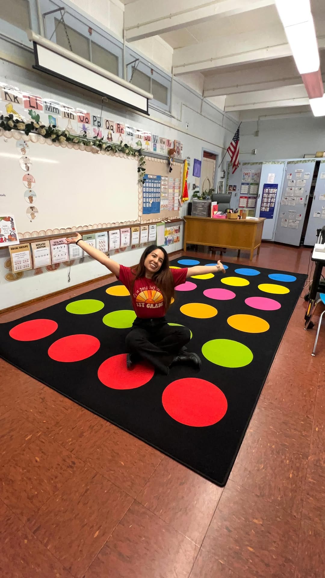 Post 2 by Roxy • Second Grade Teacher on Instagram (video)