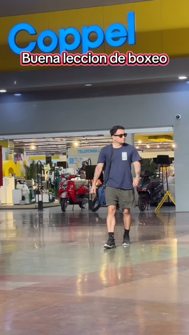 Post 3 by RobertGucciTv on Instagram (video)