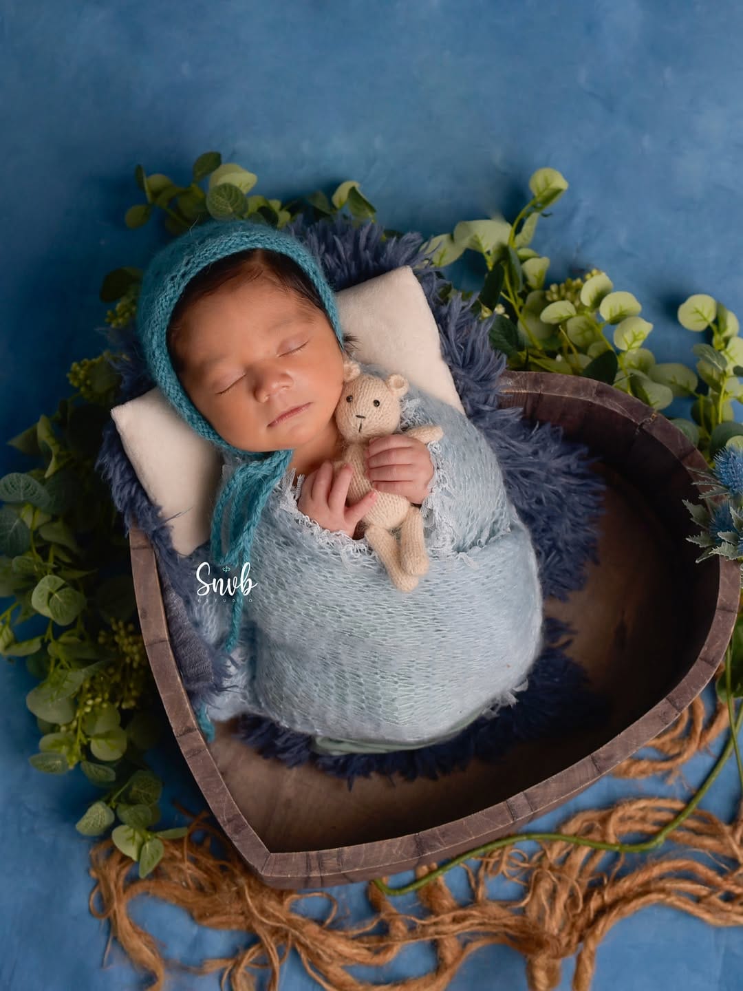 Post 5 by Sammy 🍼 HOUSTON NEWBORN PHOTOGRAPY on Instagram (carousel)