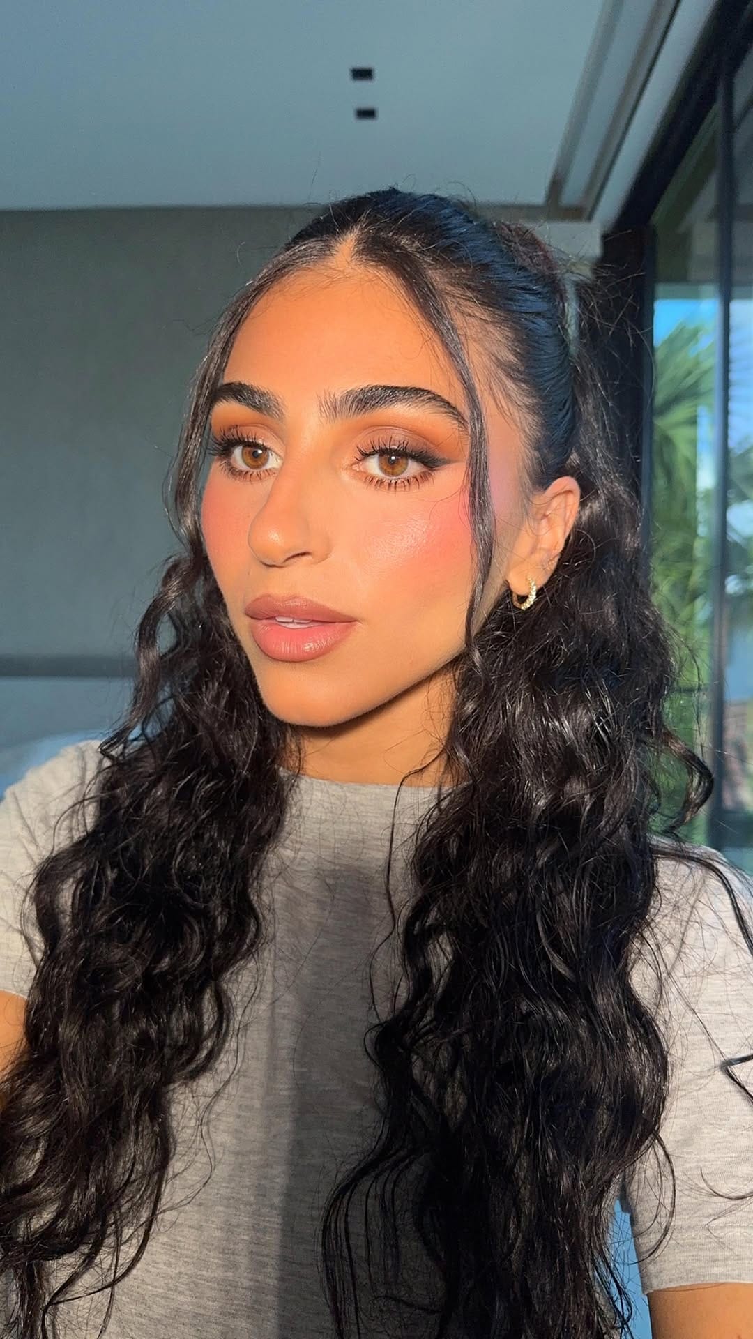 Post 2 by Sabrina Ouknine MIAMI MAKEUP ARTIST on Instagram (video)