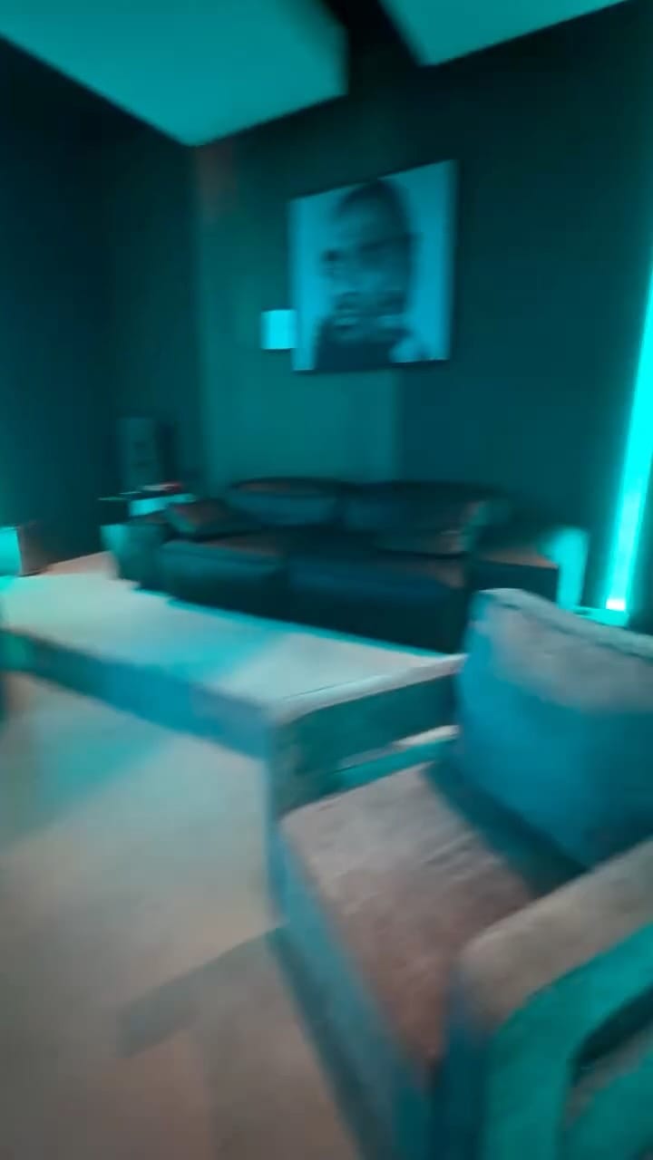 Post 2 by Matthew Weiss on Instagram (video)