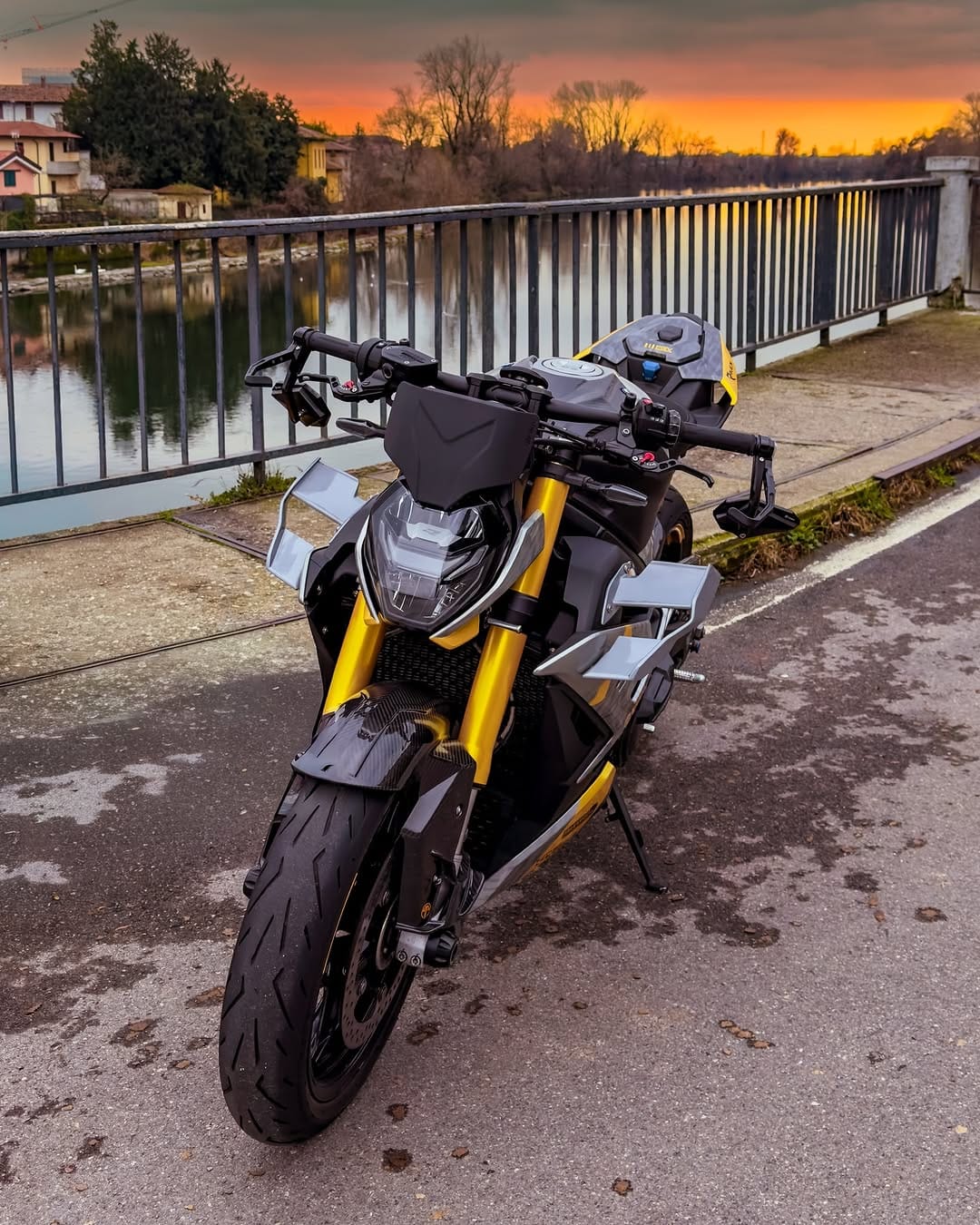 Post 6 by Rio | Moto Content Creator on Instagram (image)
