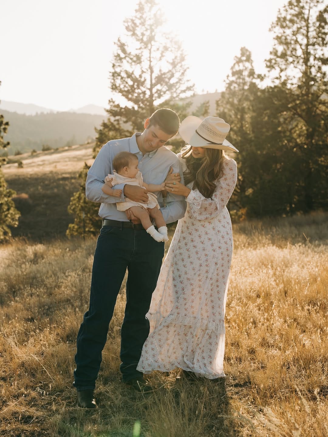 Post 6 by Rachel Liz - Western Photographer on Instagram (carousel)