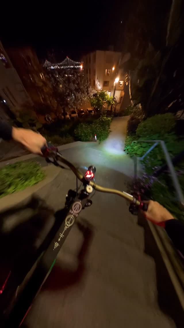 Post 7 by Teddy Hayden on Instagram (video)