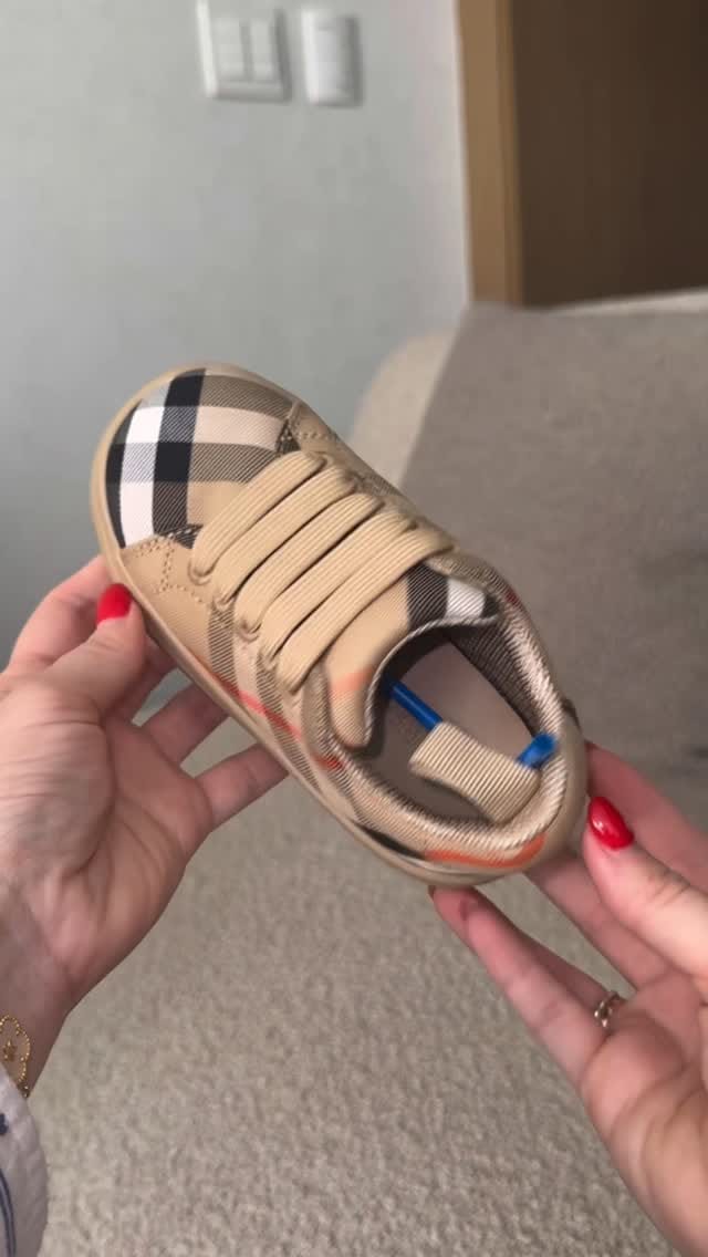 Post 8 by @mrsvlifehacks on Instagram (video)