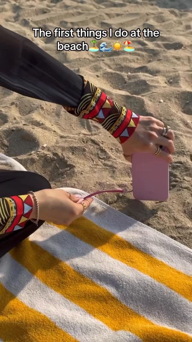 Post 4 by @mrsvlifehacks on Instagram (video)