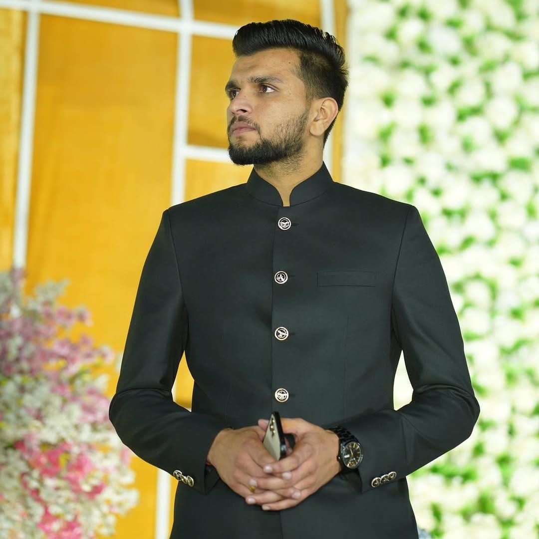 Post 6 by Preet Dhindsa on Instagram (image)