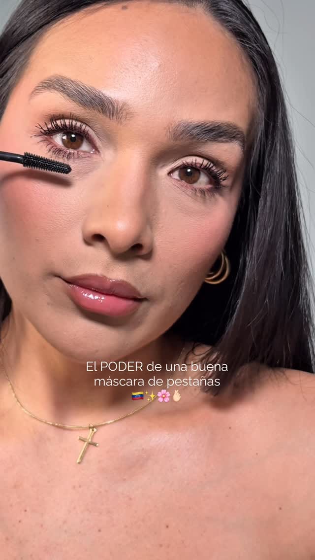 Post 9 by Maquillaje Prof | Idania Rodriguez on Instagram (video)
