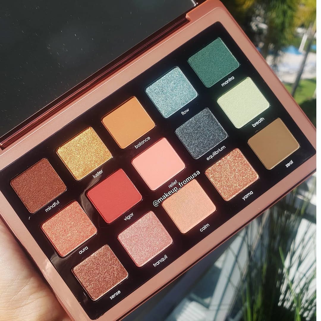 Post 4 by Косметика из США🛍💄 on Instagram (carousel)