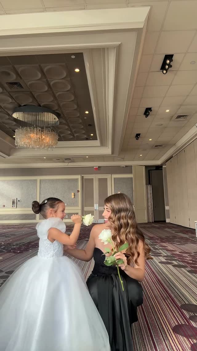 Post 5 by Maria Paulina Román Marquez on Instagram (video)