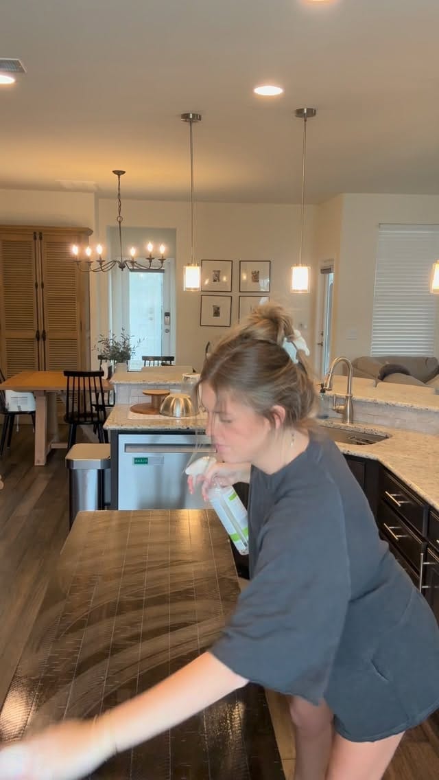 Post 6 by Holly Fischer on Instagram (video)