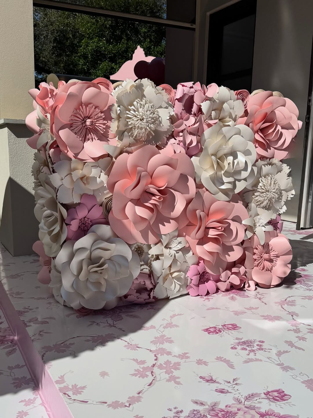 Post 1 by Glo Paper Flowers on Instagram (carousel)