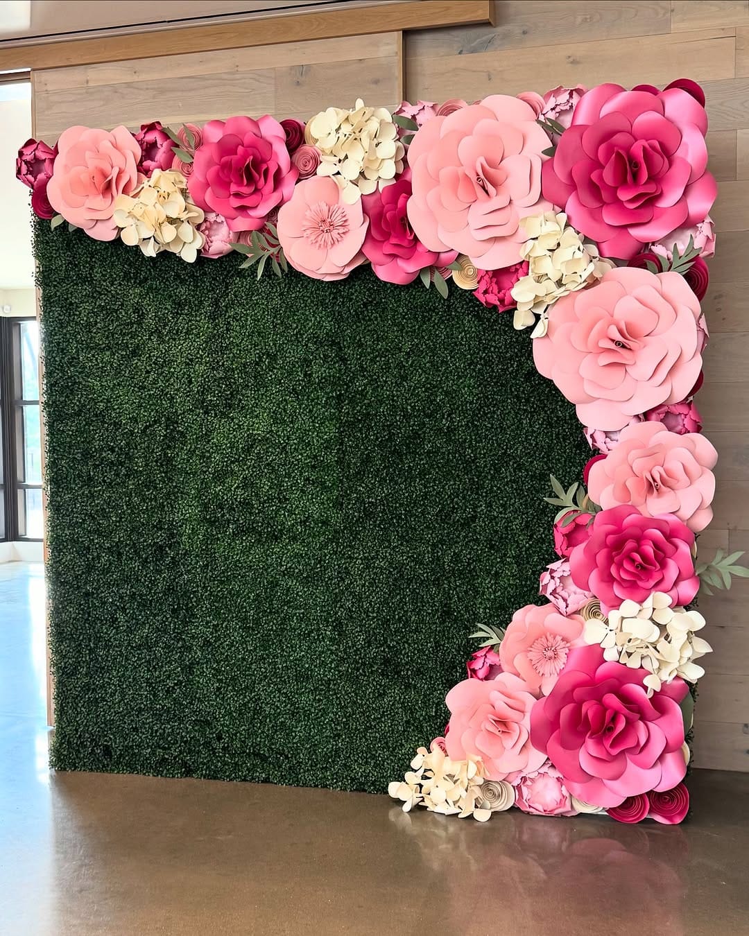 Post 9 by Glo Paper Flowers on Instagram (image)