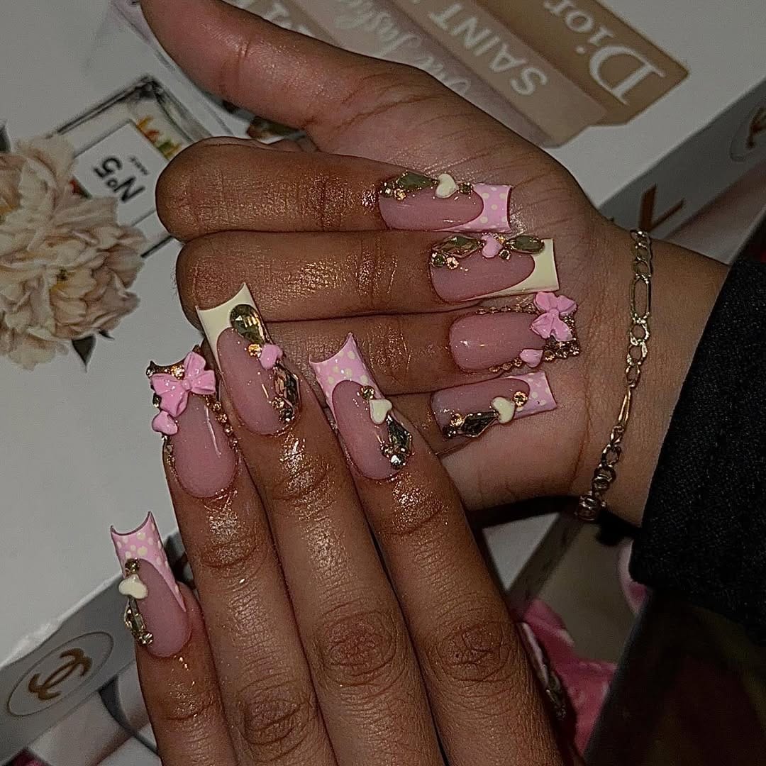 Post 2 by 𝓓𝓮𝓼𝓼 𝓣𝓱𝓮𝓮 𝓝𝓪𝓲𝓵 𝓐𝓻𝓽𝓲𝓼𝓽 𐙚 on Instagram (carousel)