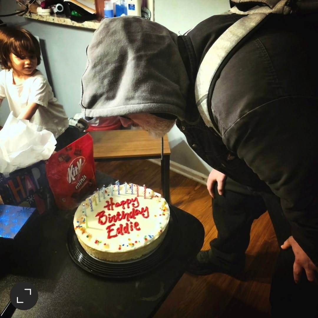 Post 5 by Eggi Ruz on Instagram (image)