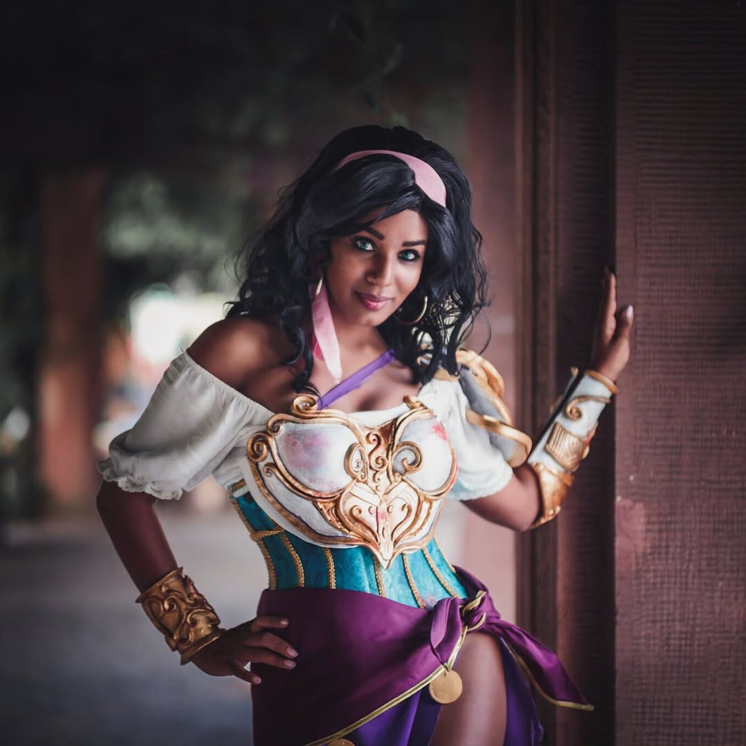 Post 10 by Myriam McFly on Instagram (carousel)