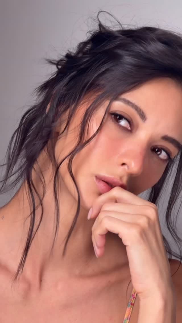 Post 4 by Vibha Gusain on Instagram (video)