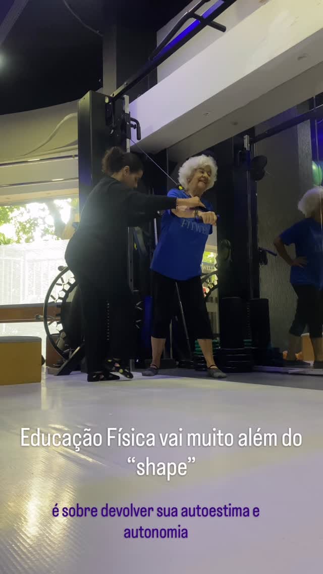 Post 8 by Beatriz on Instagram (video)