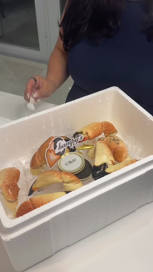 Post 3 by Champy & Chanel on Instagram (video)