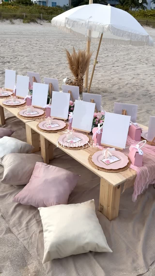 Post 1 by DecoByNia on Instagram (video)