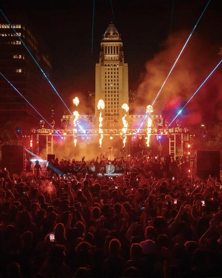 Post 4 by ALEX ESTRADA on Instagram (carousel)