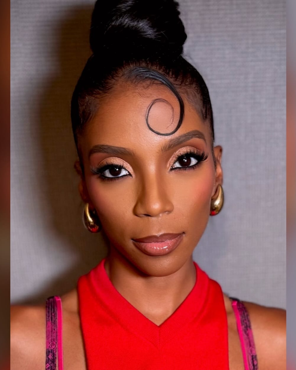Post 4 by JENNIFER ASHLEY - MAKEUP ARTIST on Instagram (image)