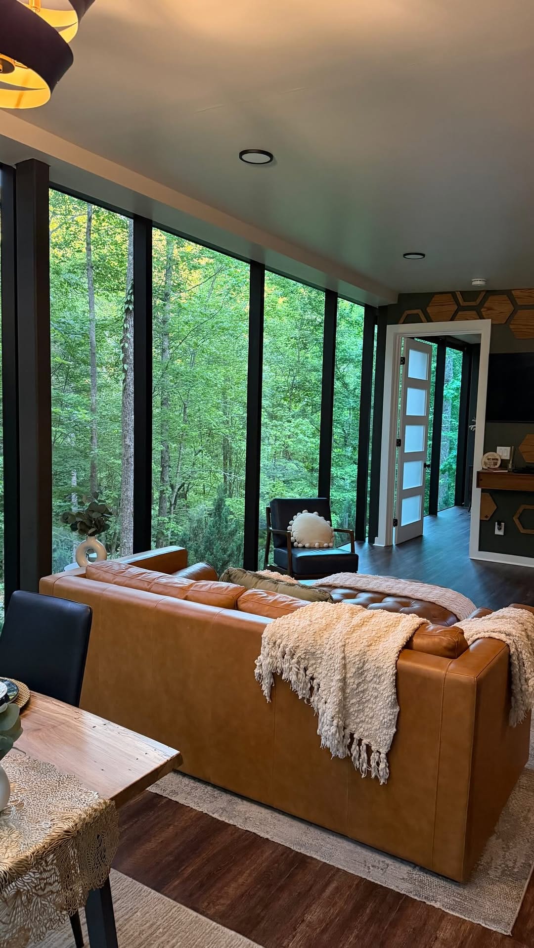 Post 1 by 🍯 Honey Hills ⛰️ on Instagram (video)