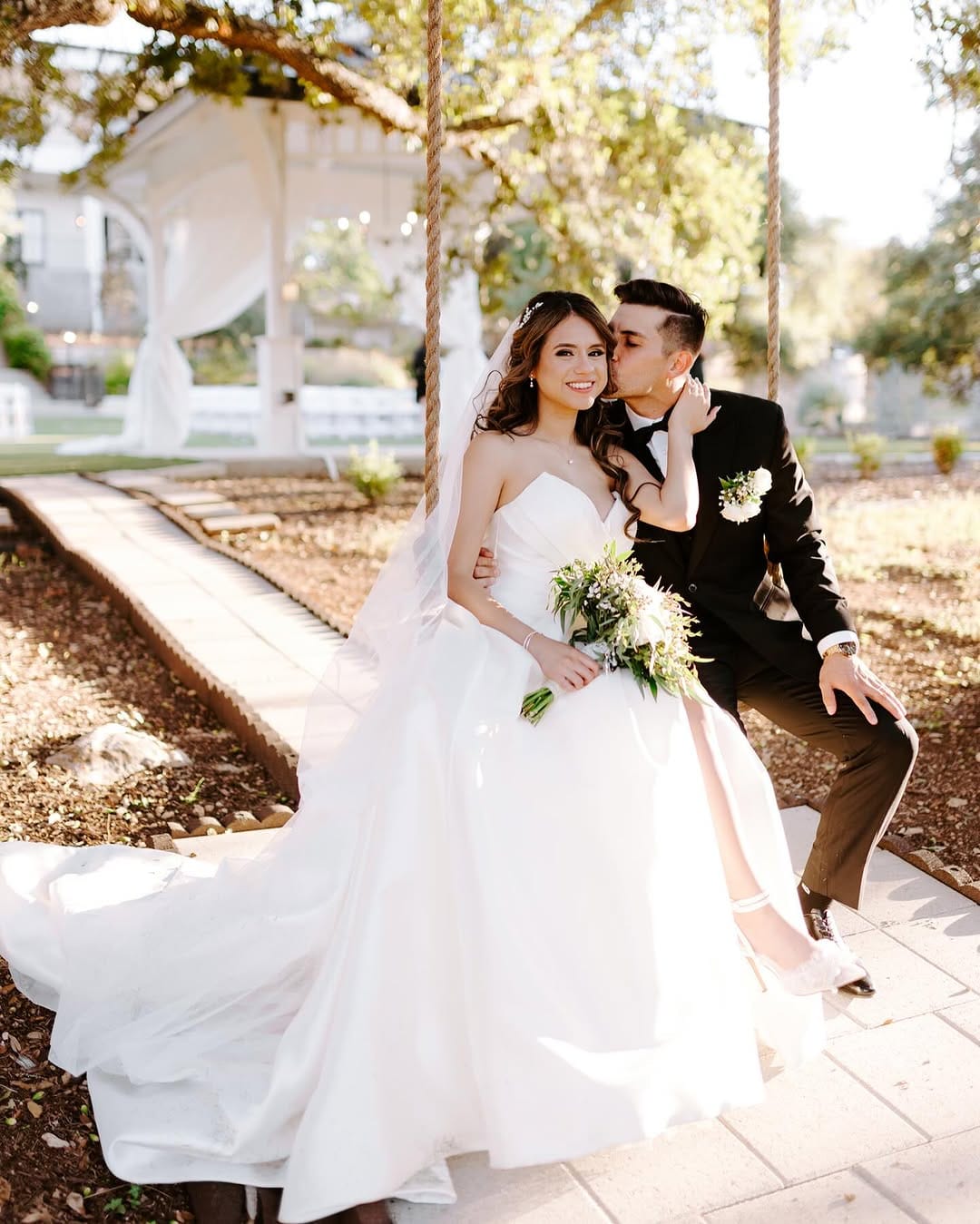 Post 5 by SNAP CHIC PHOTOGRAPHY on Instagram (carousel)