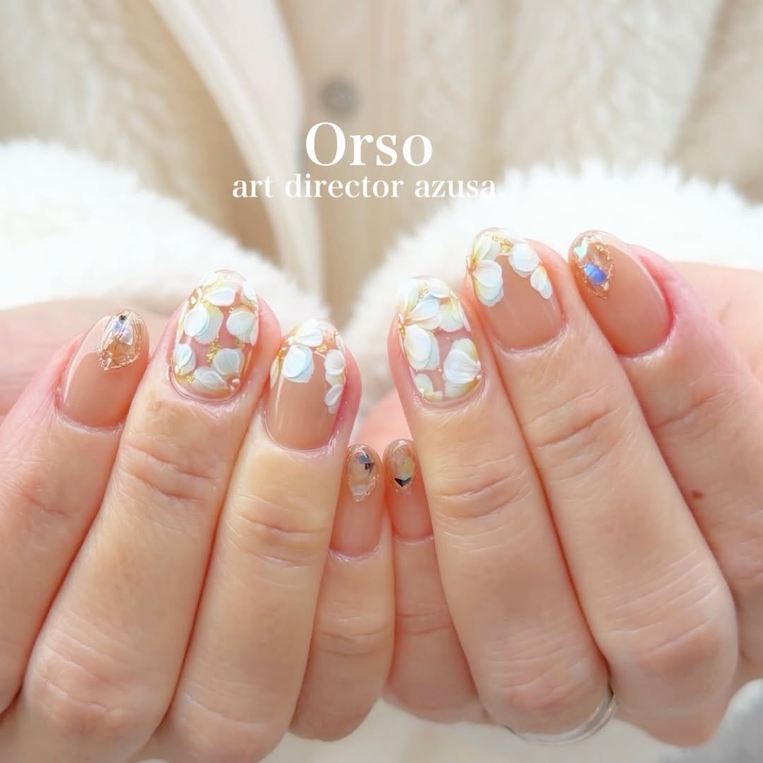 Post 9 by Nail Room AZUSA-札幌完全予約制サロン on Instagram (carousel)