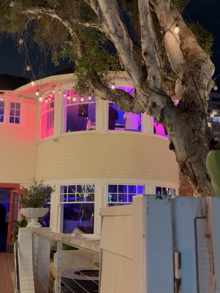 Post 1 by 𝐒𝐚𝐥𝐬𝐚 𝐂𝐡𝐫𝐨𝐧𝐢𝐜𝐥𝐞𝐬 on Instagram (carousel)