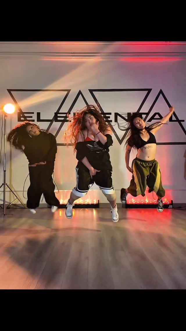 Post 2 by SerinaRiLa on Instagram (video)