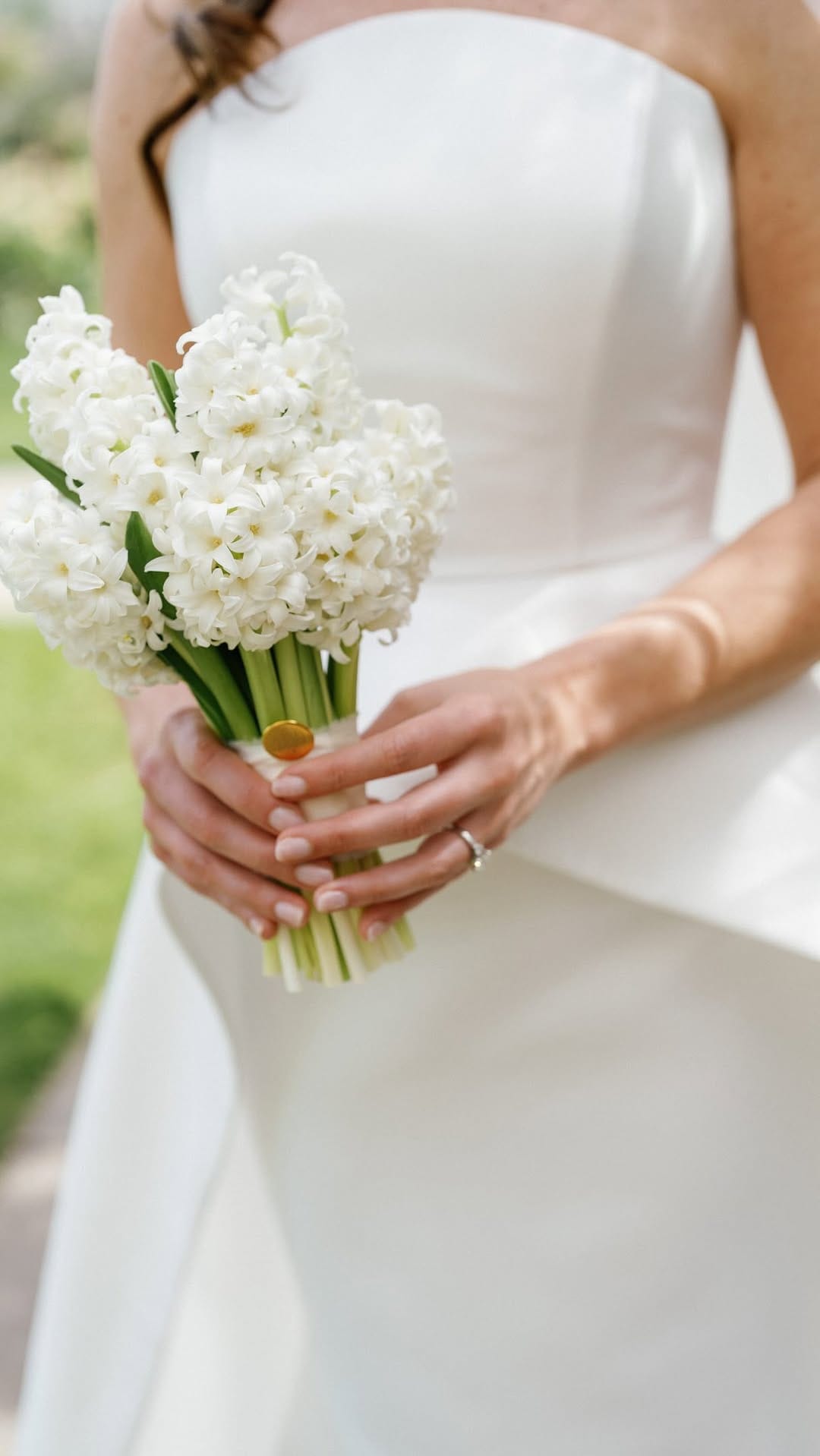 Post 7 by Olivia Marshall | California Wedding Photographer on Instagram (video)