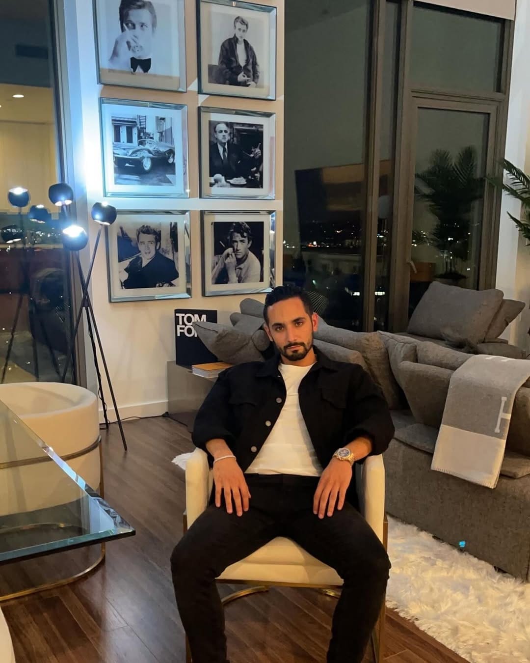 Post 10 by Samy Perles 🐺 on Instagram (image)