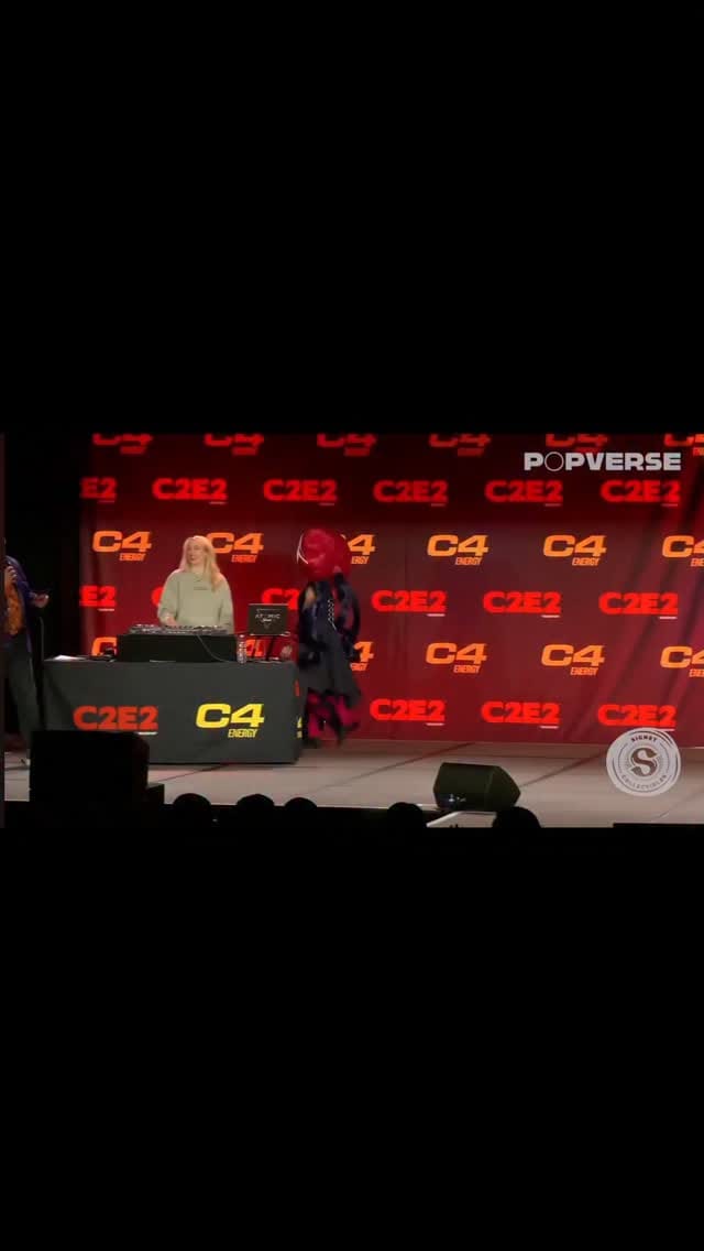 Post 5 by j'adore cosplay on Instagram (video)