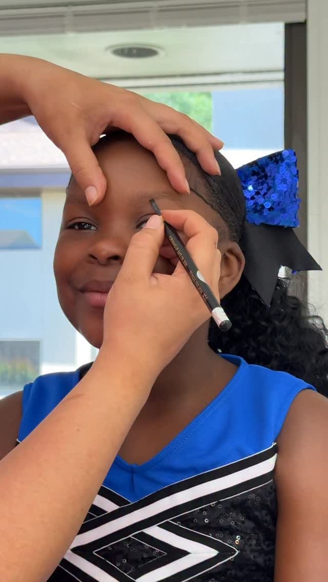 Post 2 by HausOfDuBois|Arkansas MUA on Instagram (video)