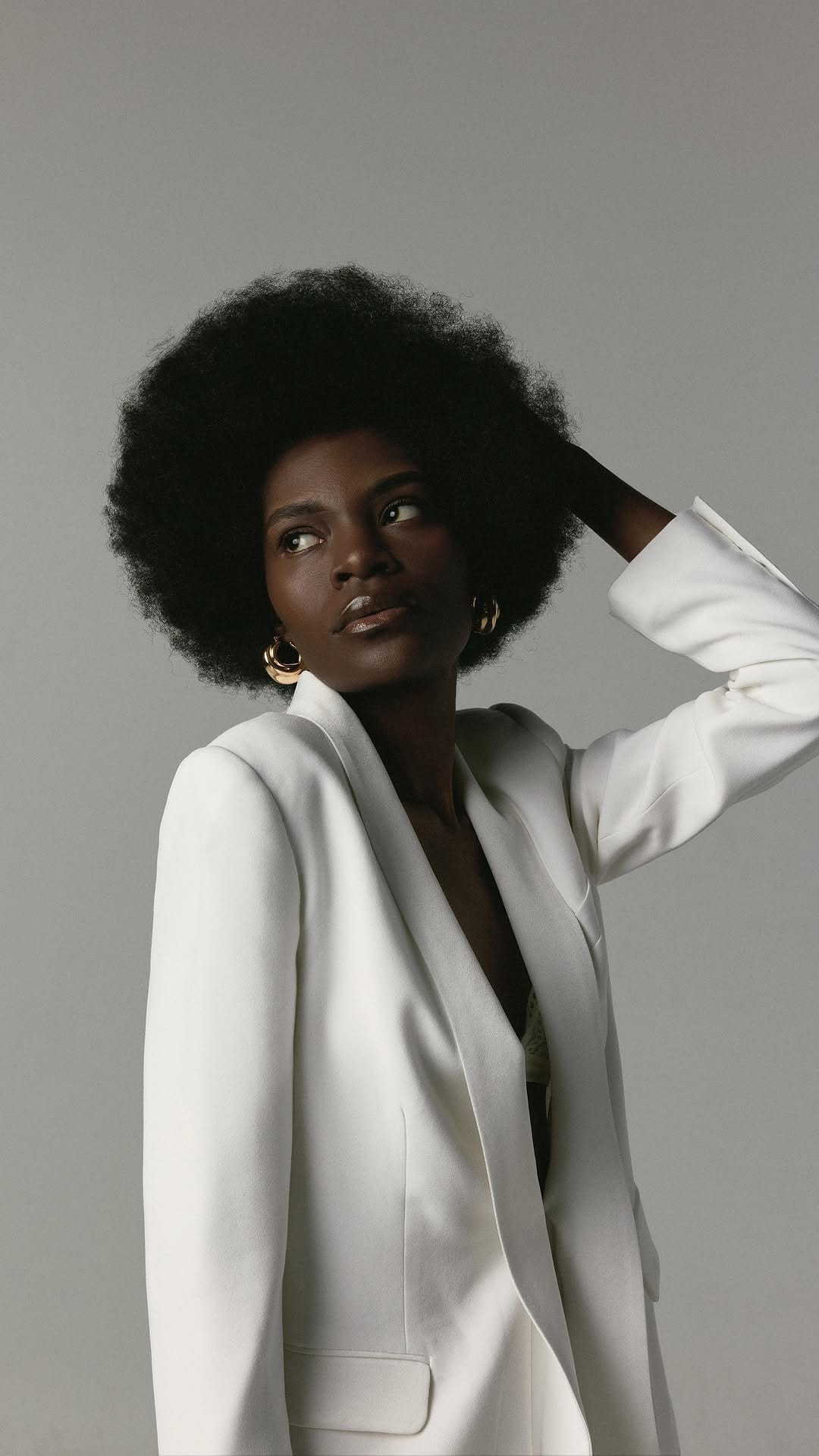 Post 8 by PORTRAIT PHOTOGRAPHER on Instagram (video)